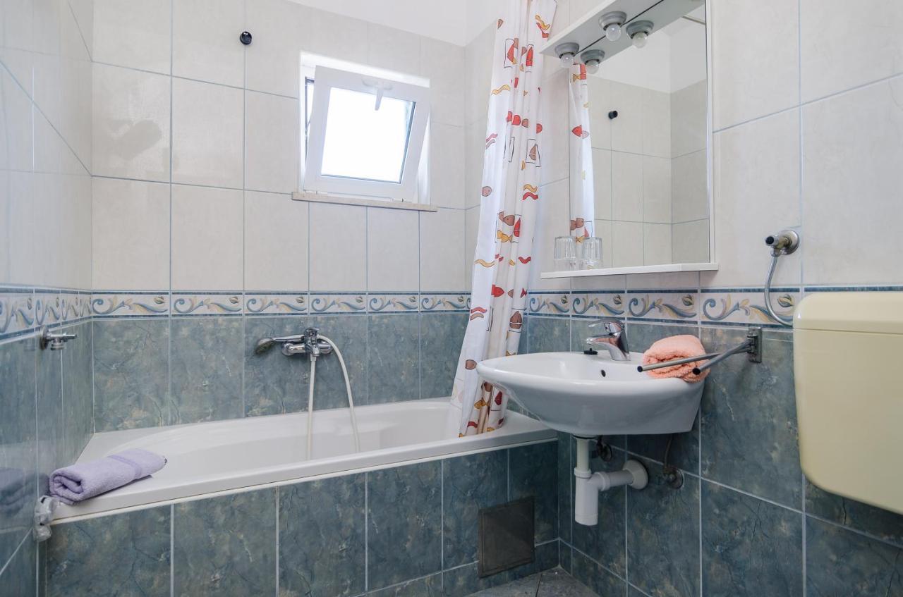 Apartments With A Parking Space Zuljana, Peljesac - 4574 Екстер'єр фото